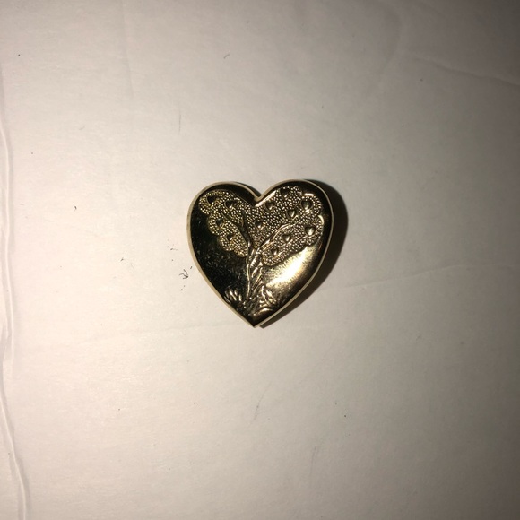 Variety club heart pin - Picture 2 of 6